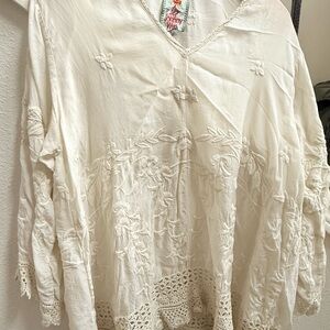 Johnny Was Ivory V-Neck Top